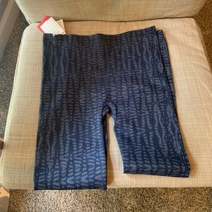 Spanx look at me now leggings geo indigo sz.XL